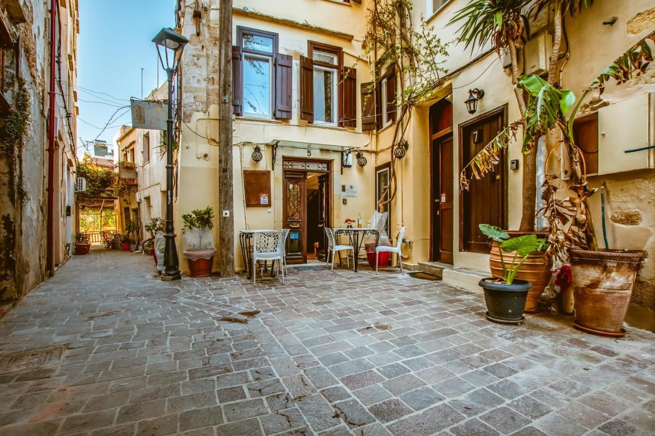 Casa de hóspedes Bozzali Chrissi Akti Chania