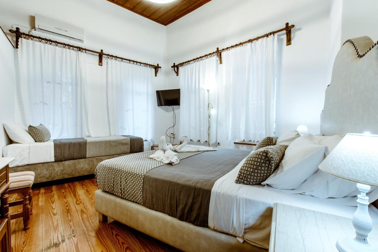 Casa de hóspedes Bozzali Chrissi Akti Chania
